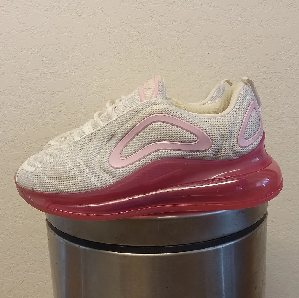 Nike Air Max 720 Womens 8 Shoes Sneakers White Pink Running Jogging Athletic Spo - Picture 3 of 16